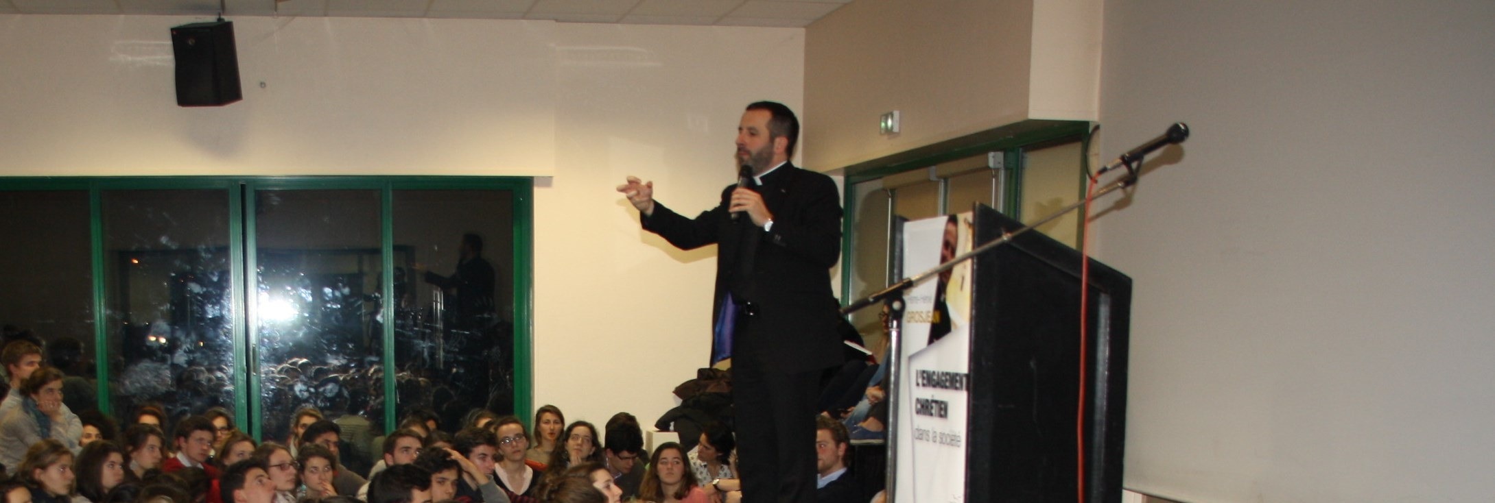 L&rsquo;Abbé Grosjean s&rsquo;adresse aux étudiants de l&rsquo;Ircom
