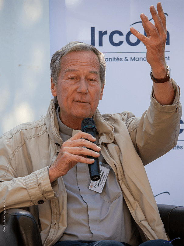 40 ans Ircom
Père Henry de Villefranche, Chapelin de Notre-Dame de Paris
Crédit photo : Agence Jace